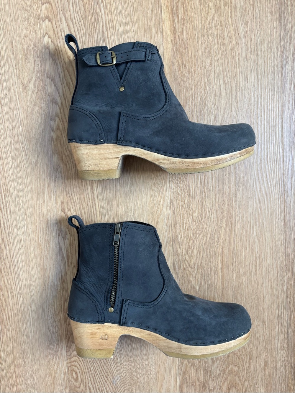 No. 6 store boots Black Suede Ankle Clog Booties biker $340 Comey 40 Vince jig